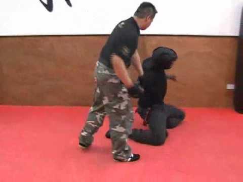 Silat Suffian Bela Diri – 19 Essential Knife Disarm