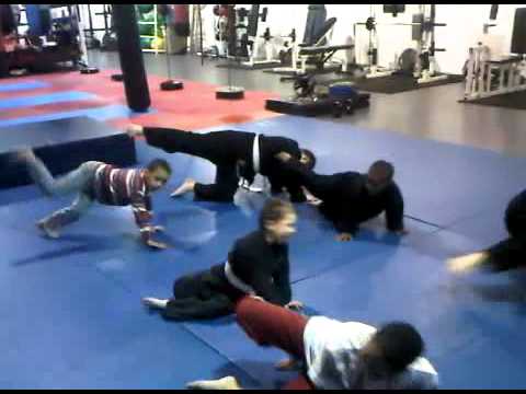 Silat Little Ninja performing round kicks from Sliwa Position