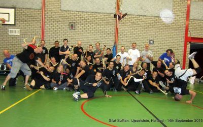 Silat Suffian Bela Diri – Sabit (Sickle) & Sesandang (Shoulder Scarf)